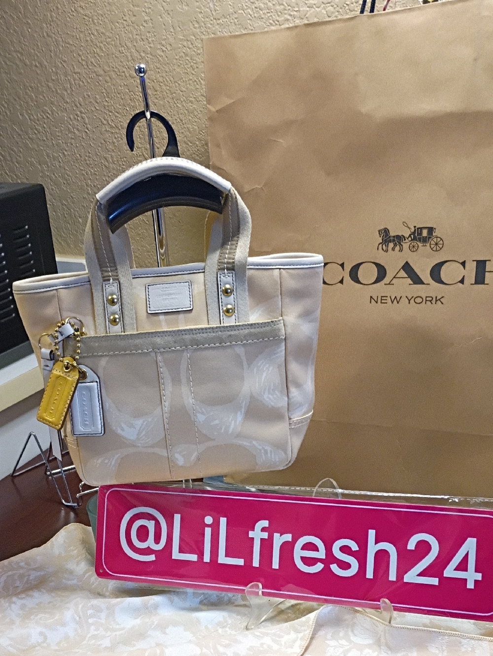 Coach Hampton Signature Scribble Tote Bag